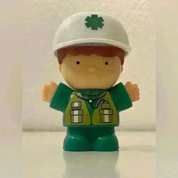 Playgo‎ Mini 4 Emergency Figures Only Medic Hat  3" Tall - Picture 1 of 4